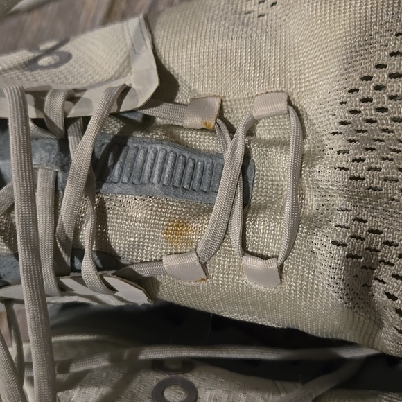 On Cloud X - Picture 2 of 8